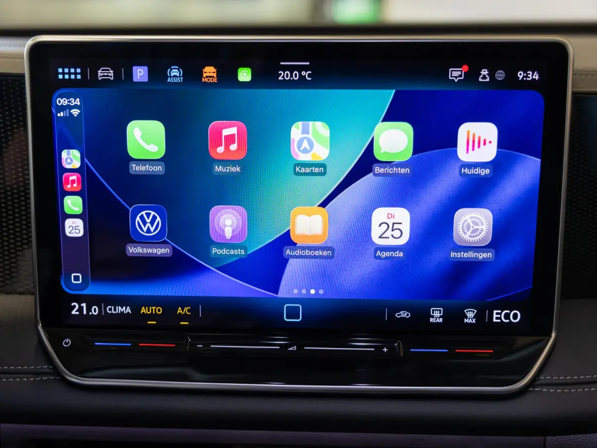 1.5 eHybrid Life Edition / 204pk / SoH 100% / Achteruitrij camera / Dodehoek herkenning / CarPlay /