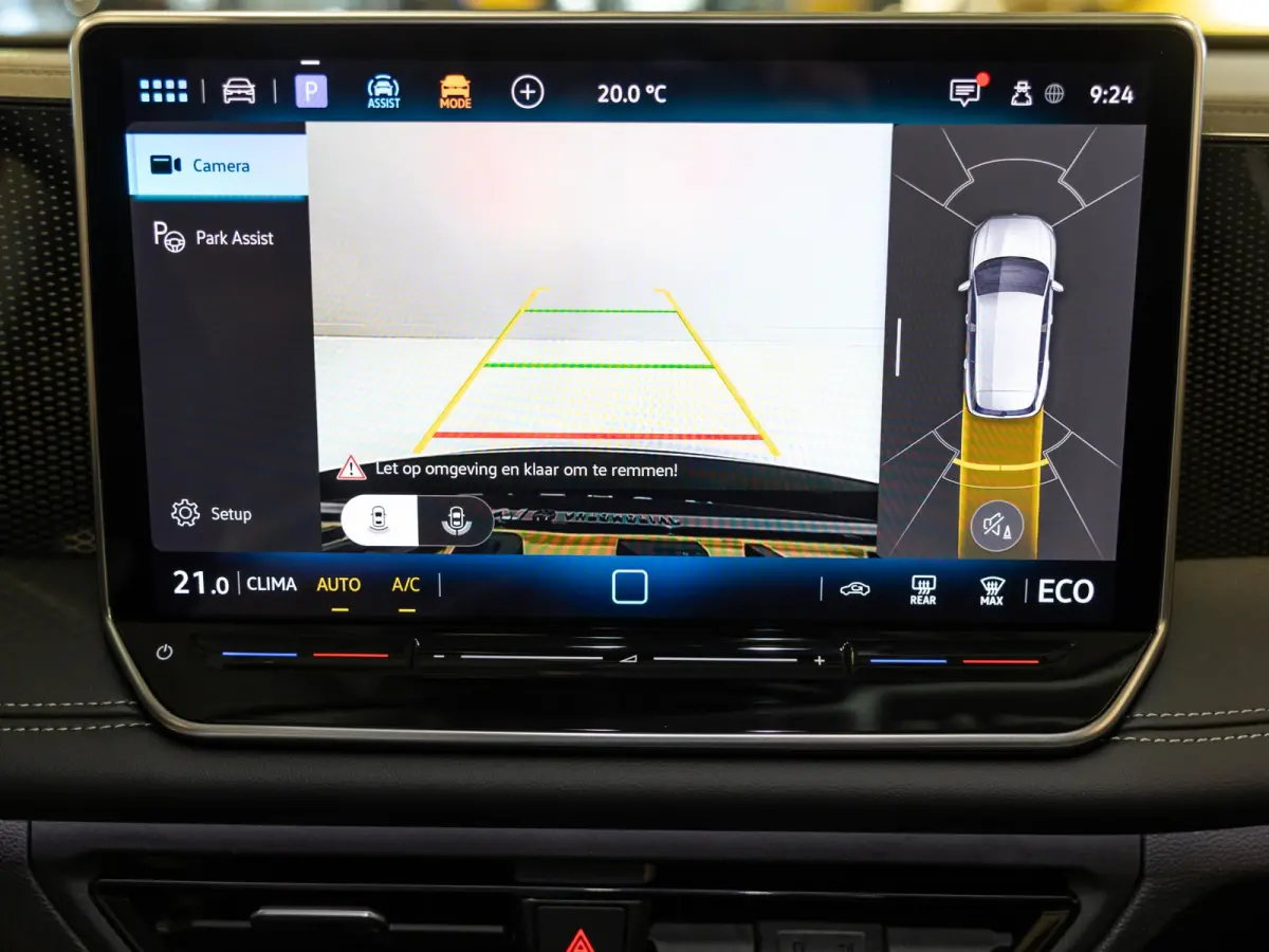 1.5 eHybrid Life Edition / 204pk / SoH 100% / Achteruitrij camera / Dodehoek herkenning / CarPlay /