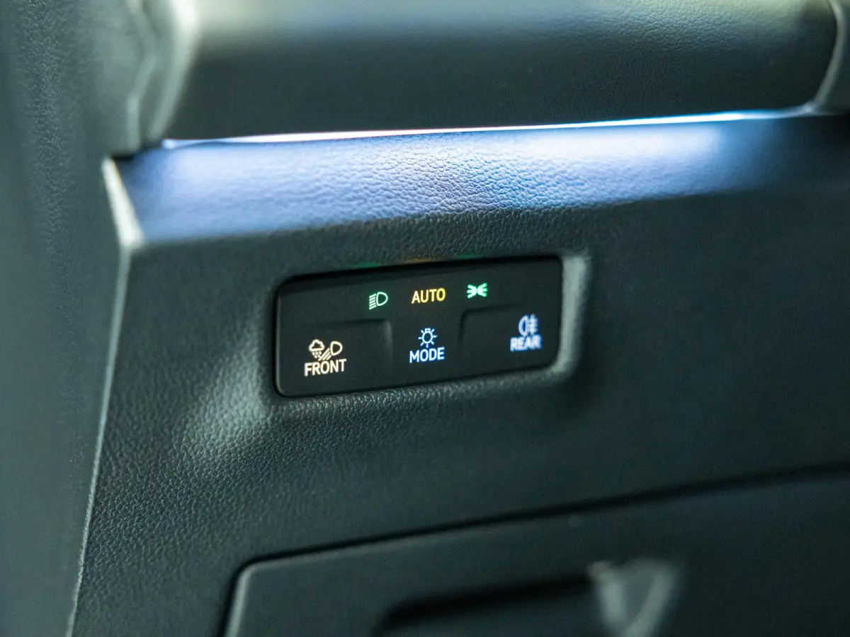 1.5 eHybrid Life Edition / 204pk / SoH 100% / Achteruitrij camera / Dodehoek herkenning / CarPlay /