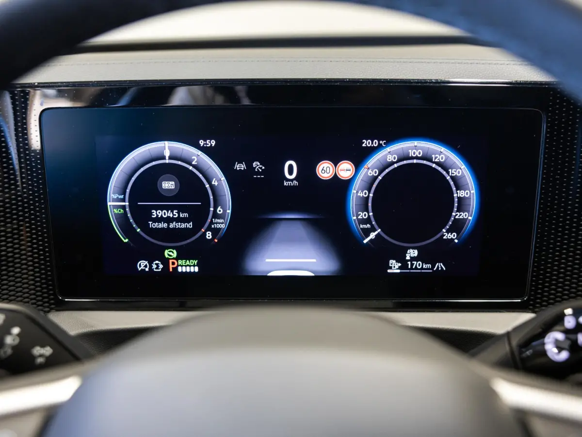 1.5 eHybrid Life Edition / 204pk / SoH 100% / Achteruitrij camera / Dodehoek herkenning / CarPlay /