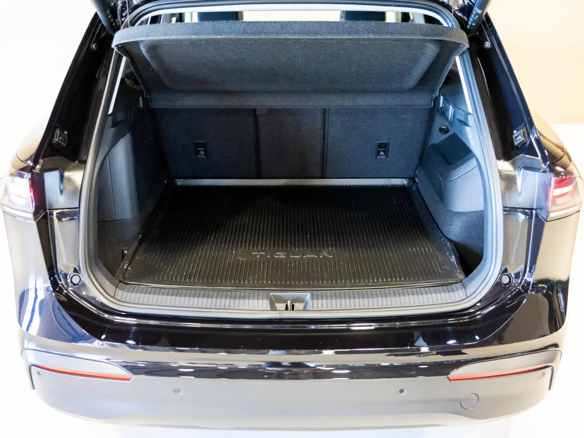 1.5 eHybrid Life Edition / 204pk / SoH 100% / Achteruitrij camera / Dodehoek herkenning / CarPlay /