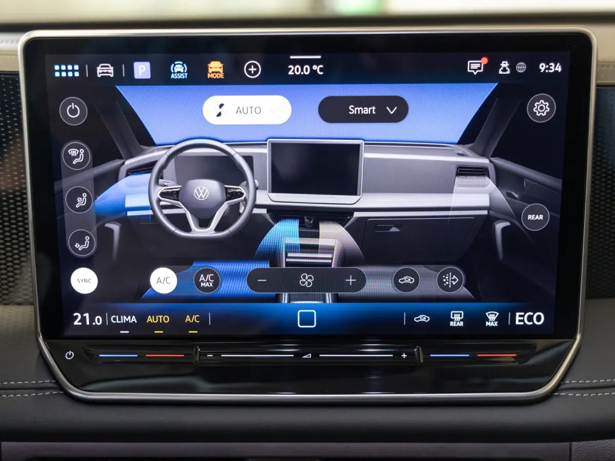1.5 eHybrid Life Edition / 204pk / SoH 100% / Achteruitrij camera / Dodehoek herkenning / CarPlay /