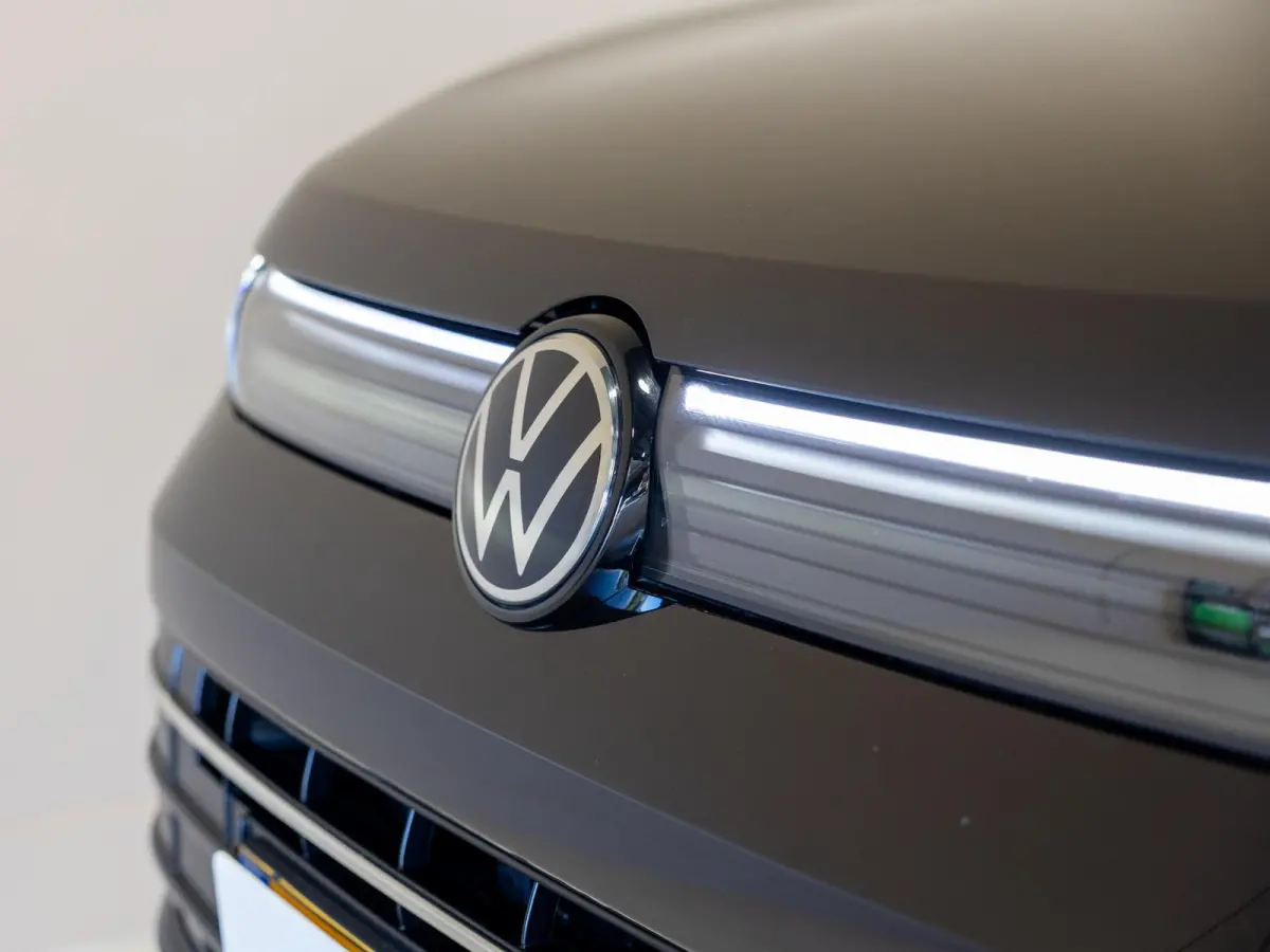 1.5 eHybrid Life Edition / 204pk / SoH 100% / Achteruitrij camera / Dodehoek herkenning / CarPlay /