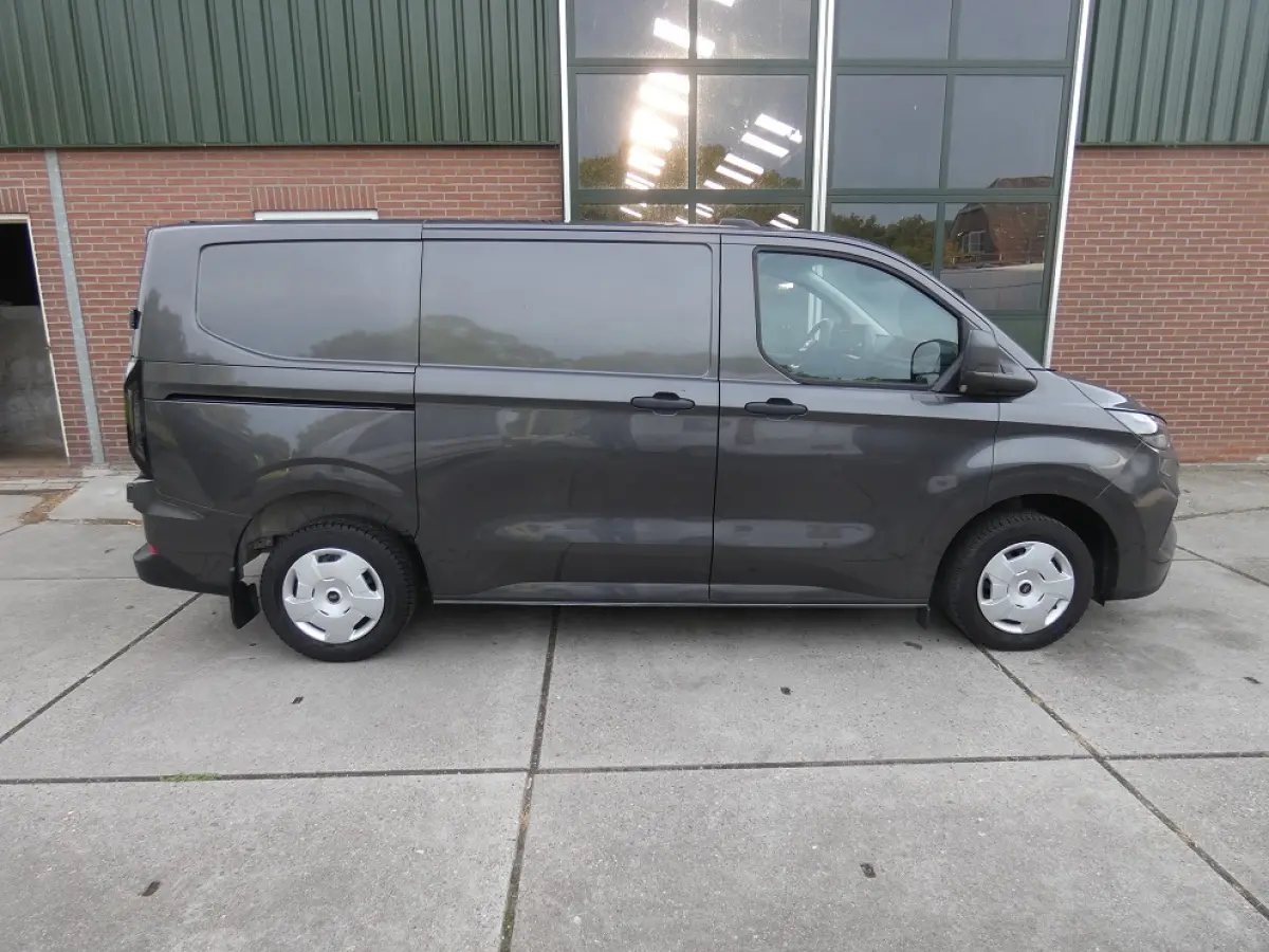 280 2.0 TDCI L1H1 Limited*autom*navi/cam