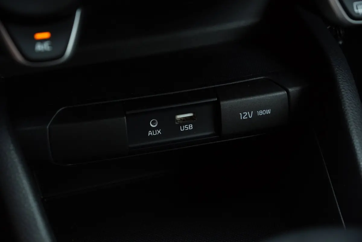 2020|1.0 T-GDi|DynamicLine|Automaat|CarPlay|Android Auto|Navi|Camera|Parkeersensoren|Airco