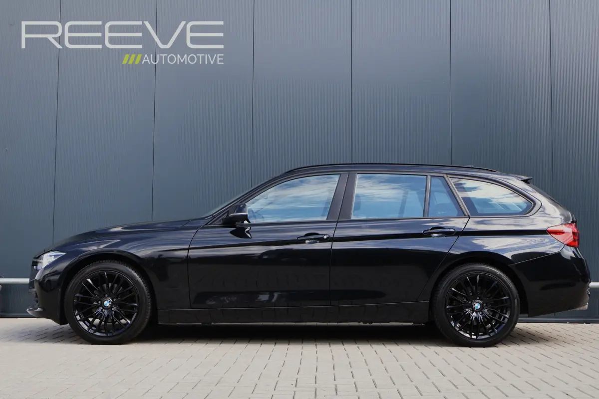 318i Executive Automaat | Origineel NL | 18 inch | Navi | Cruise | Clima | Elektr. achterklep