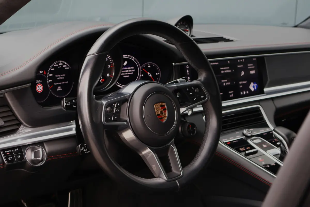 4.0 GTS Sport Chrono | Matrix PDLS | PASM | PDCC |  Pano | Bose | Head-up | keyless | Adaptive Cruise | Surround view