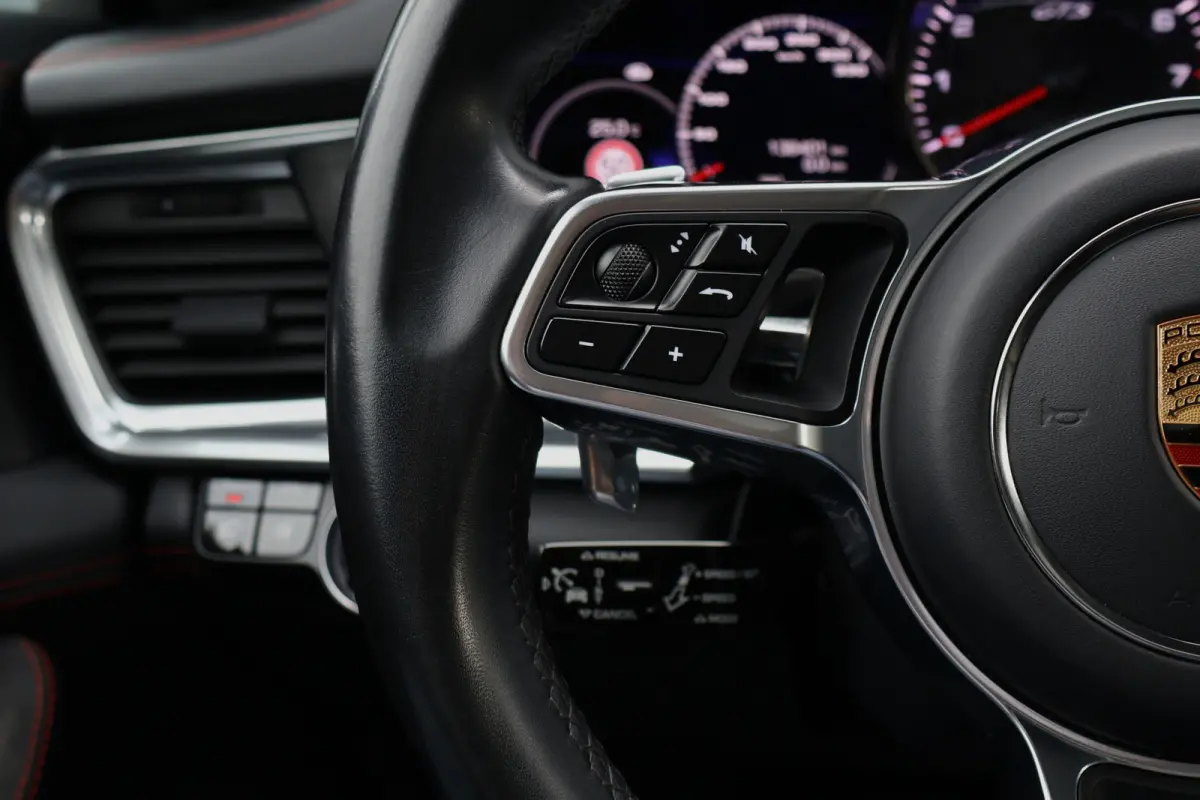 4.0 GTS Sport Chrono | Matrix PDLS | PASM | PDCC |  Pano | Bose | Head-up | keyless | Adaptive Cruise | Surround view