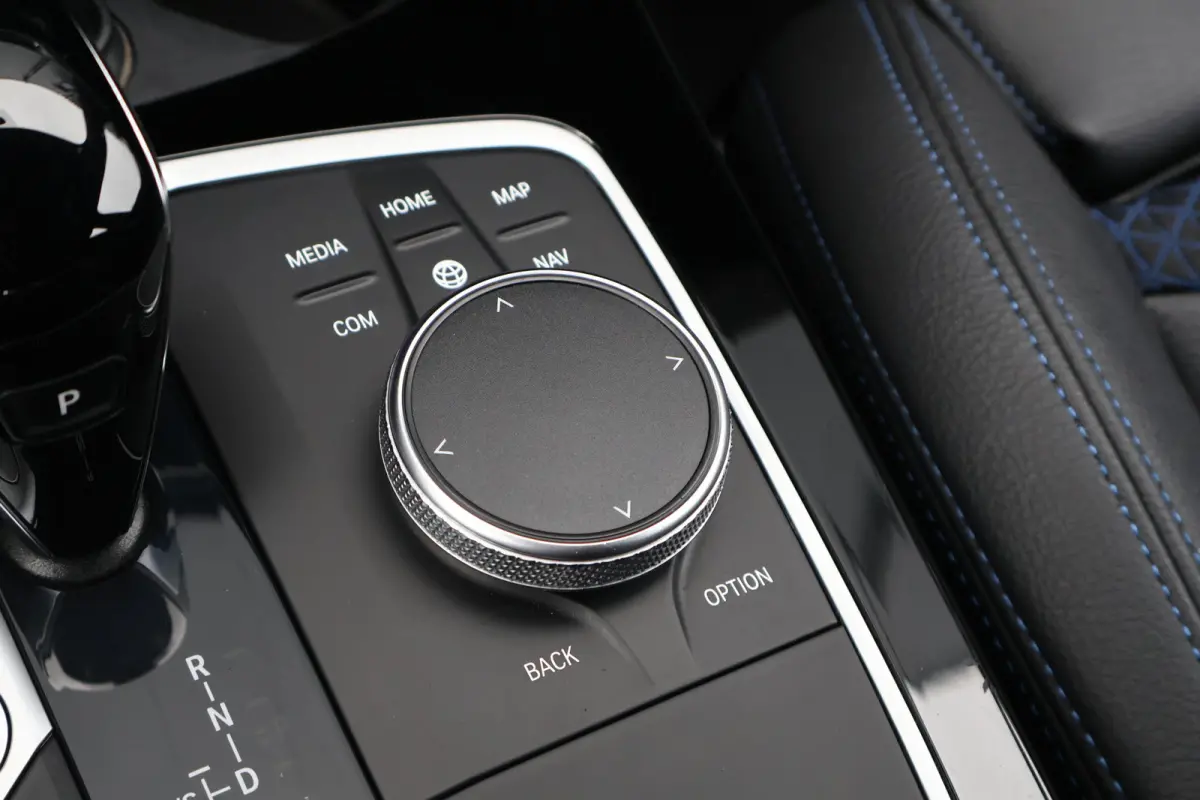 118i M-Sport Business Edition | Automaat | Live Cockpit | Sfeerverlichting