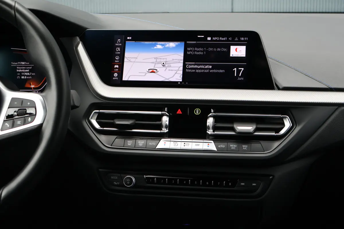 118i M-Sport Business Edition | Automaat | Live Cockpit | Sfeerverlichting