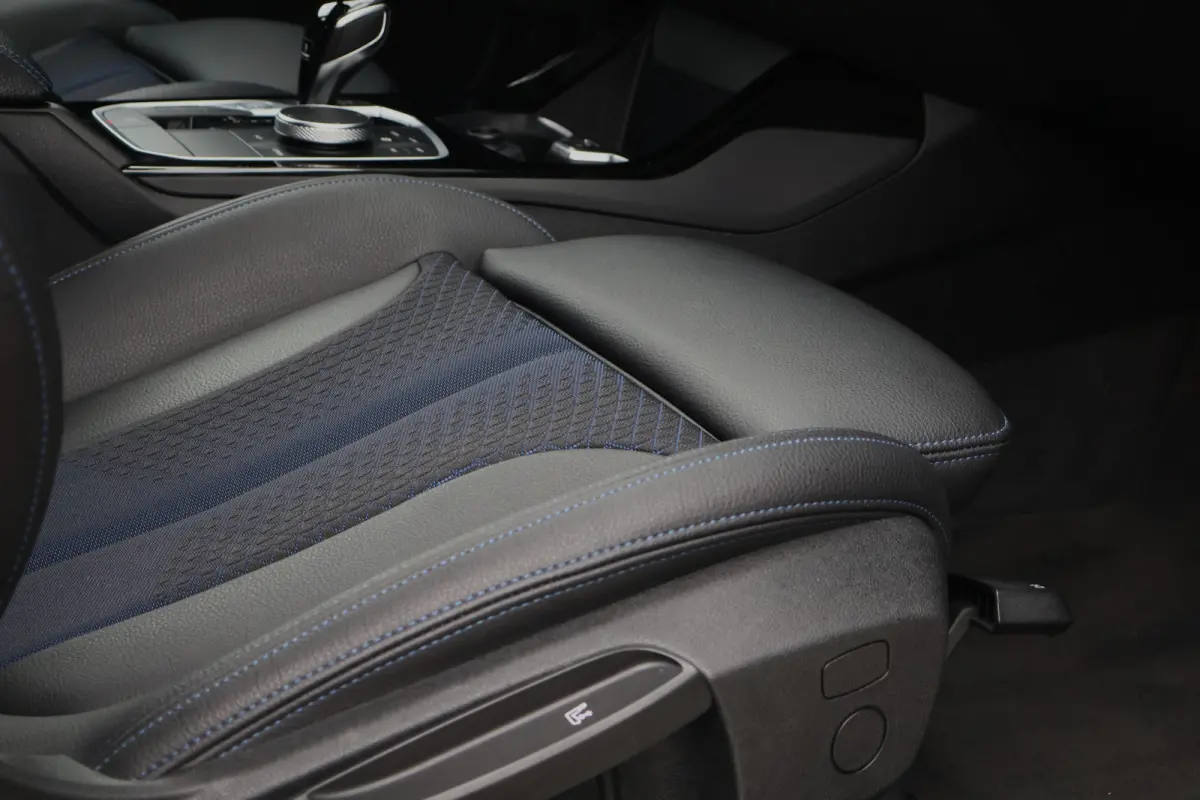 118i M-Sport Business Edition | Automaat | Live Cockpit | Sfeerverlichting