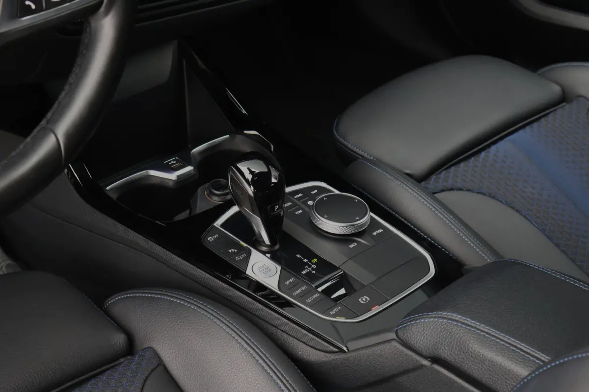 118i M-Sport Business Edition | Automaat | Live Cockpit | Sfeerverlichting