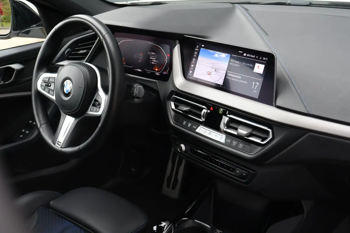 118i M-Sport Business Edition | Automaat | Live Cockpit | Sfeerverlichting