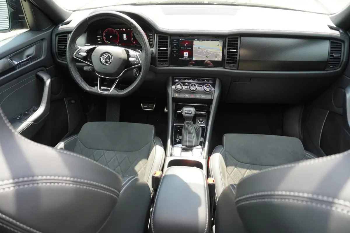 1.5 TSI 150pk DSG Sportline Business | Trekhaak | Panoramadak | DCC | ACC | Stoelverwarming Voor & Achter | Stuurverwarming