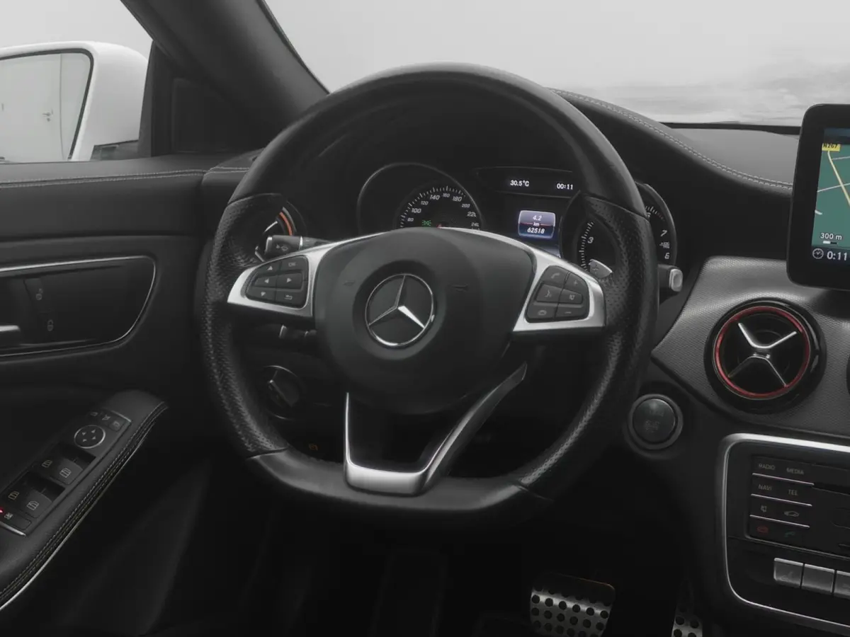 180 Automaat Business Solution AMG | STOELVERW. | NAVI