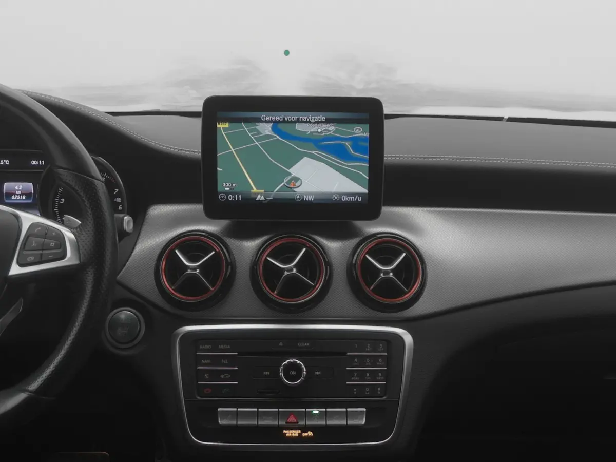 180 Automaat Business Solution AMG | STOELVERW. | NAVI