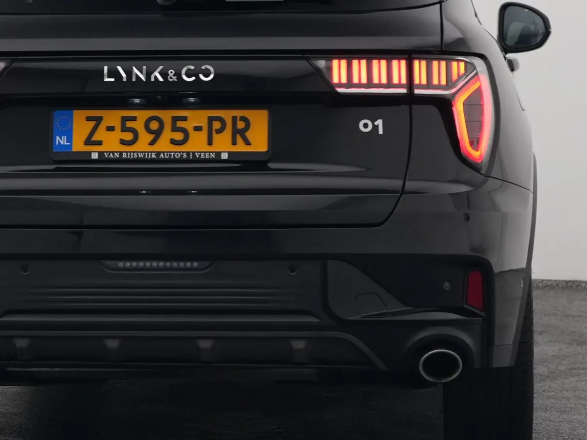 1.5 Plug-in Hybrid | 360° | BLACK | STUURVERW. | ZWARTE HEMEL | NLD AUTO