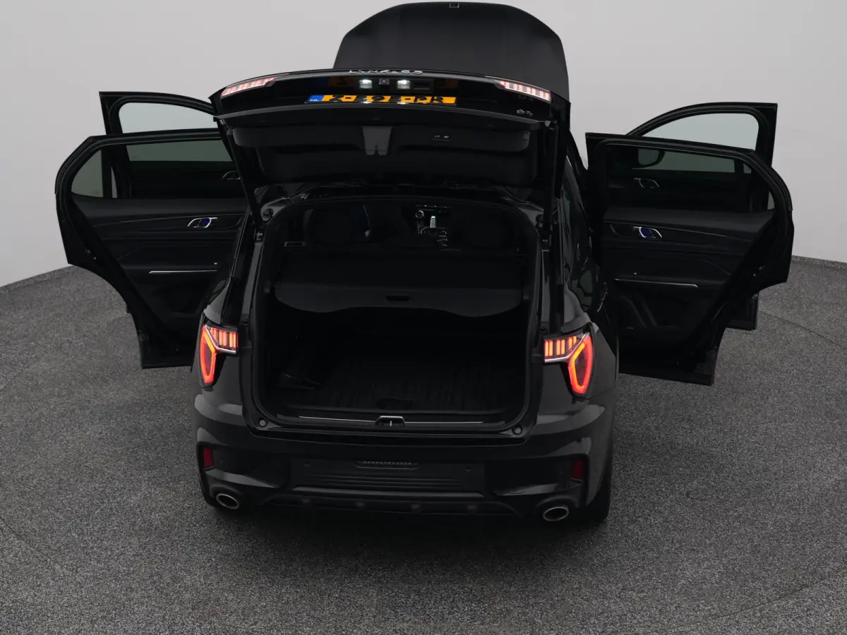 1.5 Plug-in Hybrid | 360° | BLACK | STUURVERW. | ZWARTE HEMEL | NLD AUTO
