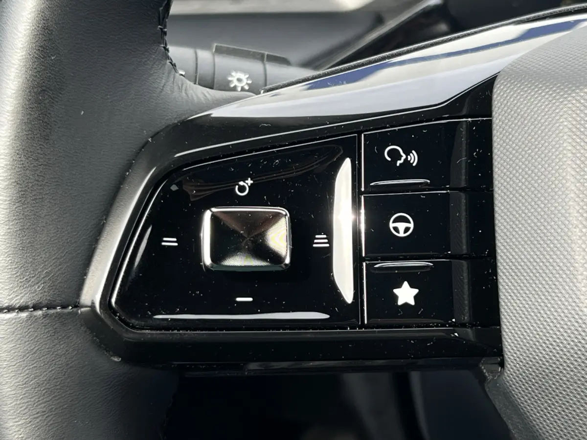 1.5 Luxury | Carplay | DAB | LED | Dodehoek