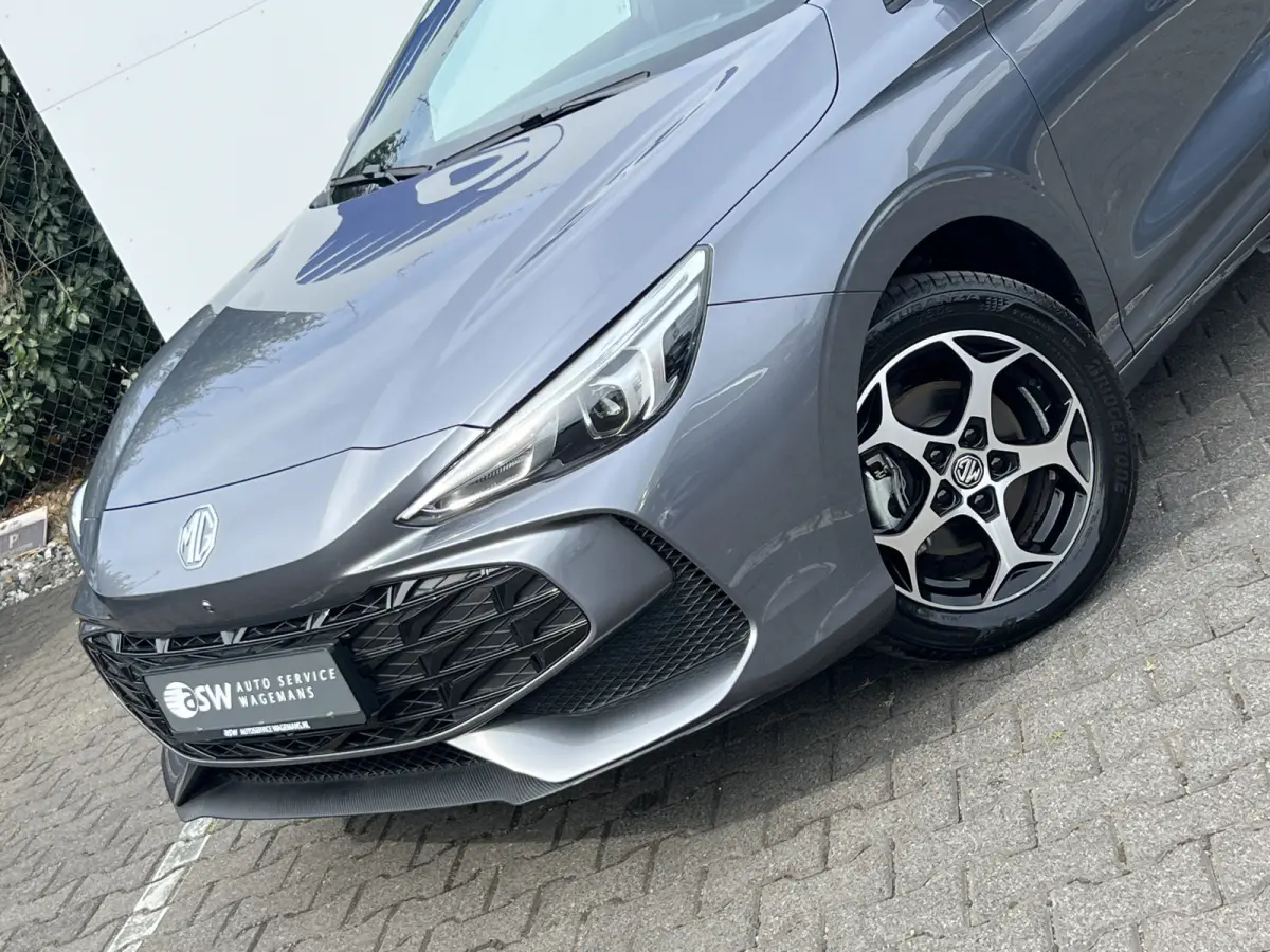 1.5 Luxury | Carplay | DAB | LED | Dodehoek