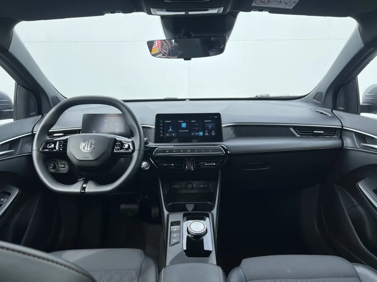 1.5 Luxury | Carplay | DAB | LED | Dodehoek