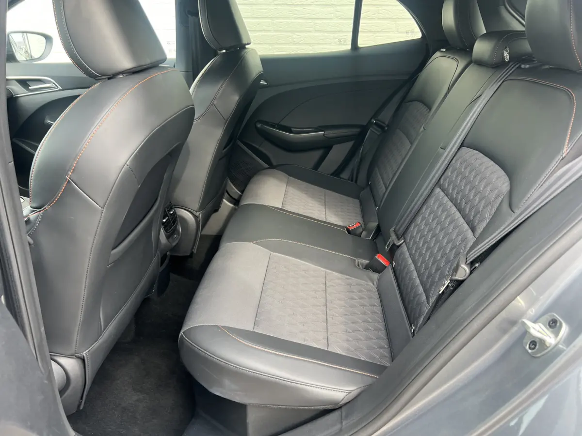 1.5 Luxury | Carplay | DAB | LED | Dodehoek