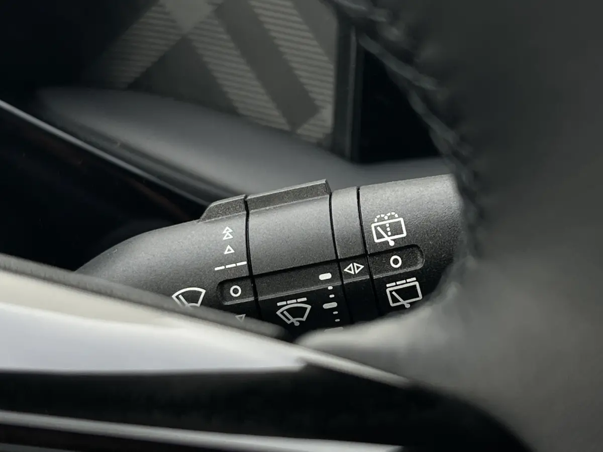1.5 Luxury | Carplay | DAB | LED | Dodehoek
