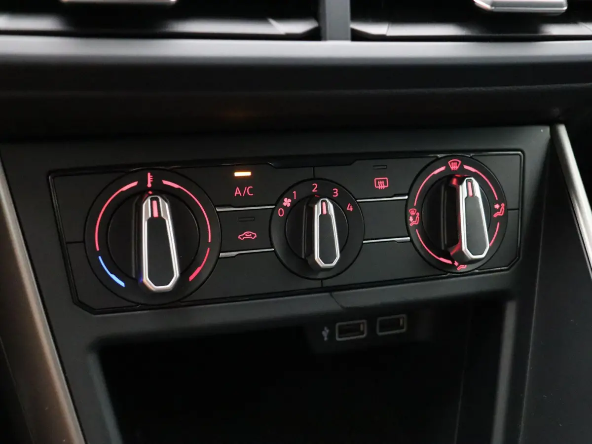 1.0 TSI 95pk Beats | Cruise control | Lichtsensor | Apple Carplay | Android Auto |