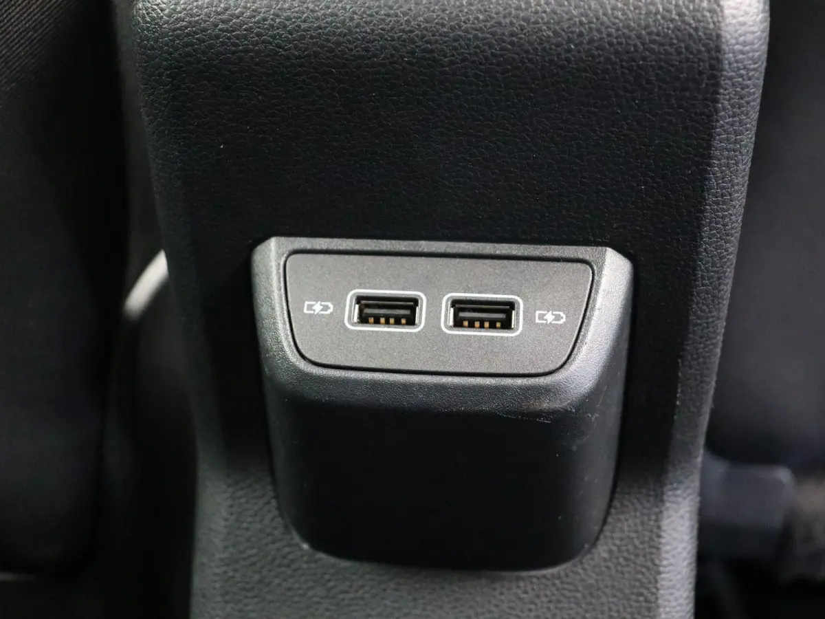 1.0 TSI 95pk Beats | Cruise control | Lichtsensor | Apple Carplay | Android Auto |