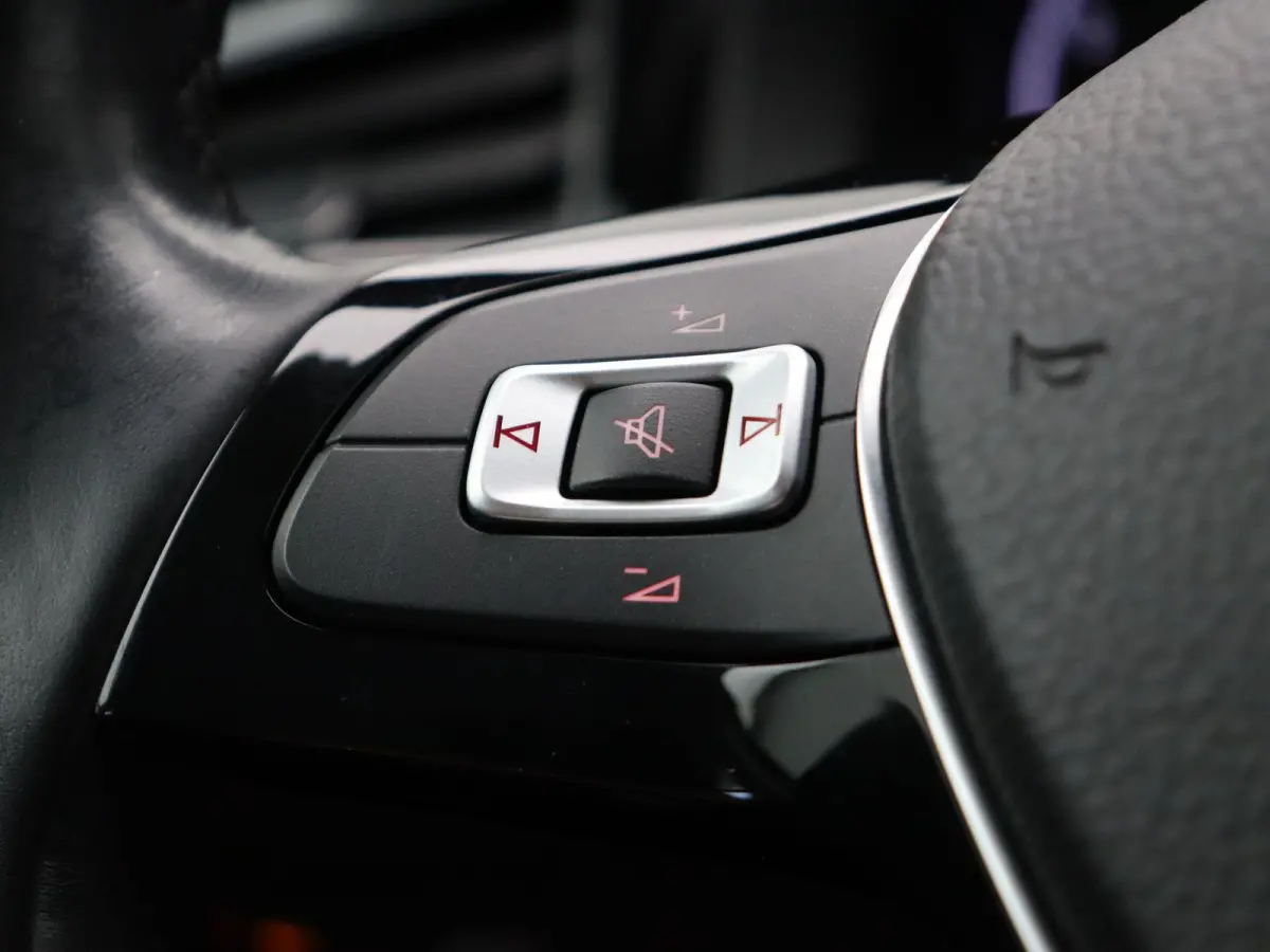 1.0 TSI 95pk Beats | Cruise control | Lichtsensor | Apple Carplay | Android Auto |