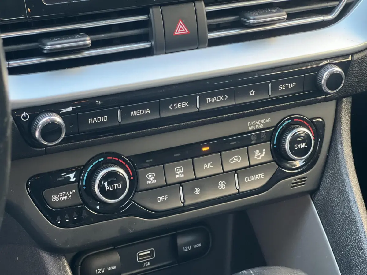 1.6 GDi Hybrid DynamicLine|Camera|ACC|Lane Assist|Carplay|