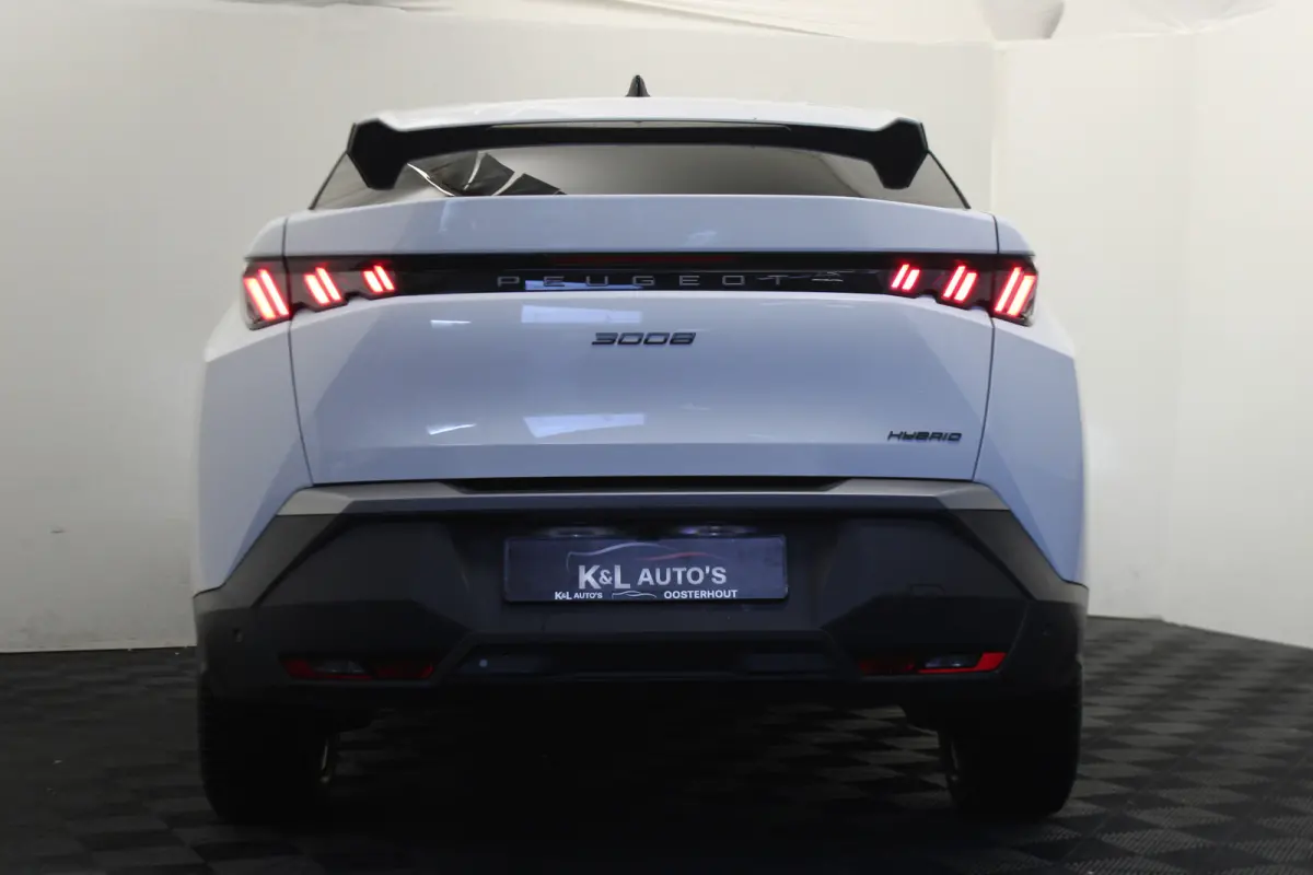 1.2 Hybrid 136 Allure
