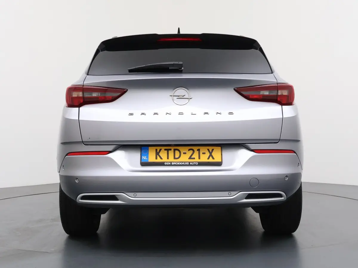 1.6 Turbo Plug-In Hybrid Ultimate | Apple Carplay/ Android Auto | | Alcantara bekleding | Bluetooth telefoonvoorbereiding | Bots waarschuwing systeem