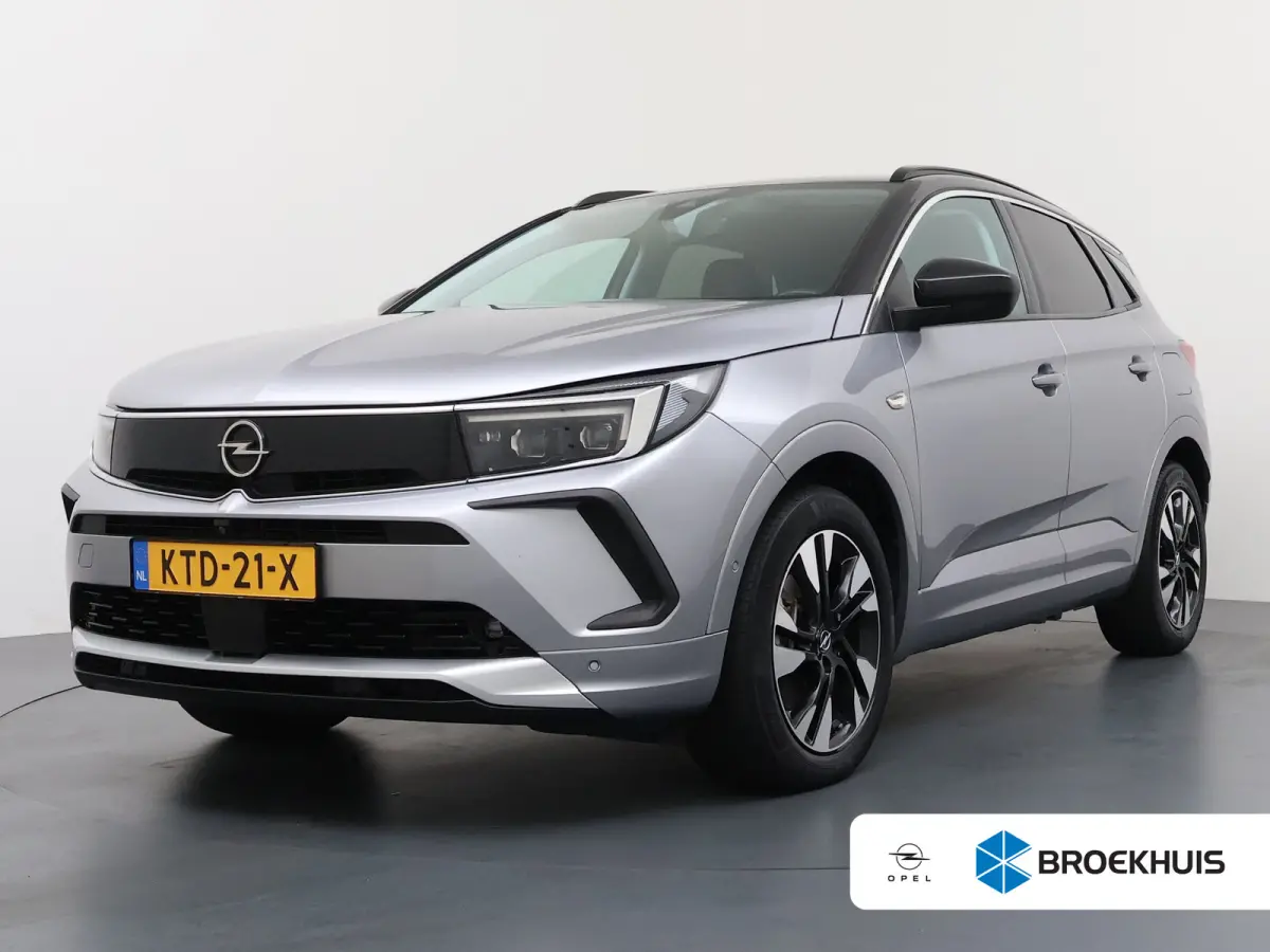 1.6 Turbo Plug-In Hybrid Ultimate | Apple Carplay/ Android Auto | | Alcantara bekleding | Bluetooth telefoonvoorbereiding | Bots waarschuwing systeem