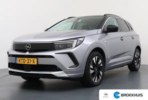 1.6 Turbo Plug-In Hybrid Ultimate | Apple Carplay/ Android Auto | | Alcantara bekleding | Bluetooth telefoonvoorbereiding | Bots waarschuwing systeem