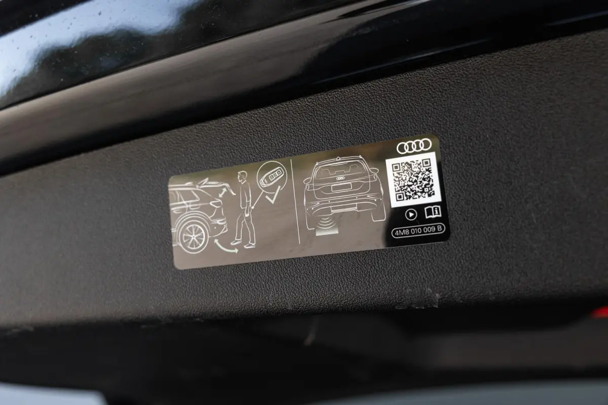 2.0 e-hybrid 367pk Quattro S Edition Competition | Trekhaak | Keyless | Elek. Stoelen | Matrix LED | Bijrijdersscherm | Topview