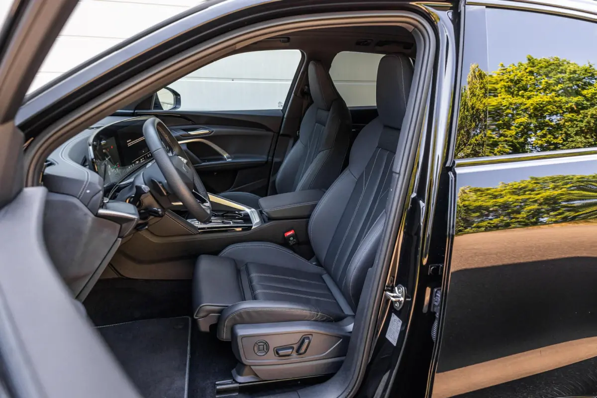 2.0 e-hybrid 367pk Quattro S Edition Competition | Trekhaak | Keyless | Elek. Stoelen | Matrix LED | Bijrijdersscherm | Topview