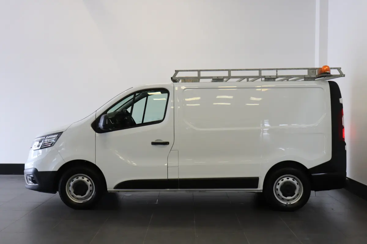 2.0 dCi 130PK EURO 6 - Airco - Navi - Cruise - € 16.900,- Excl.