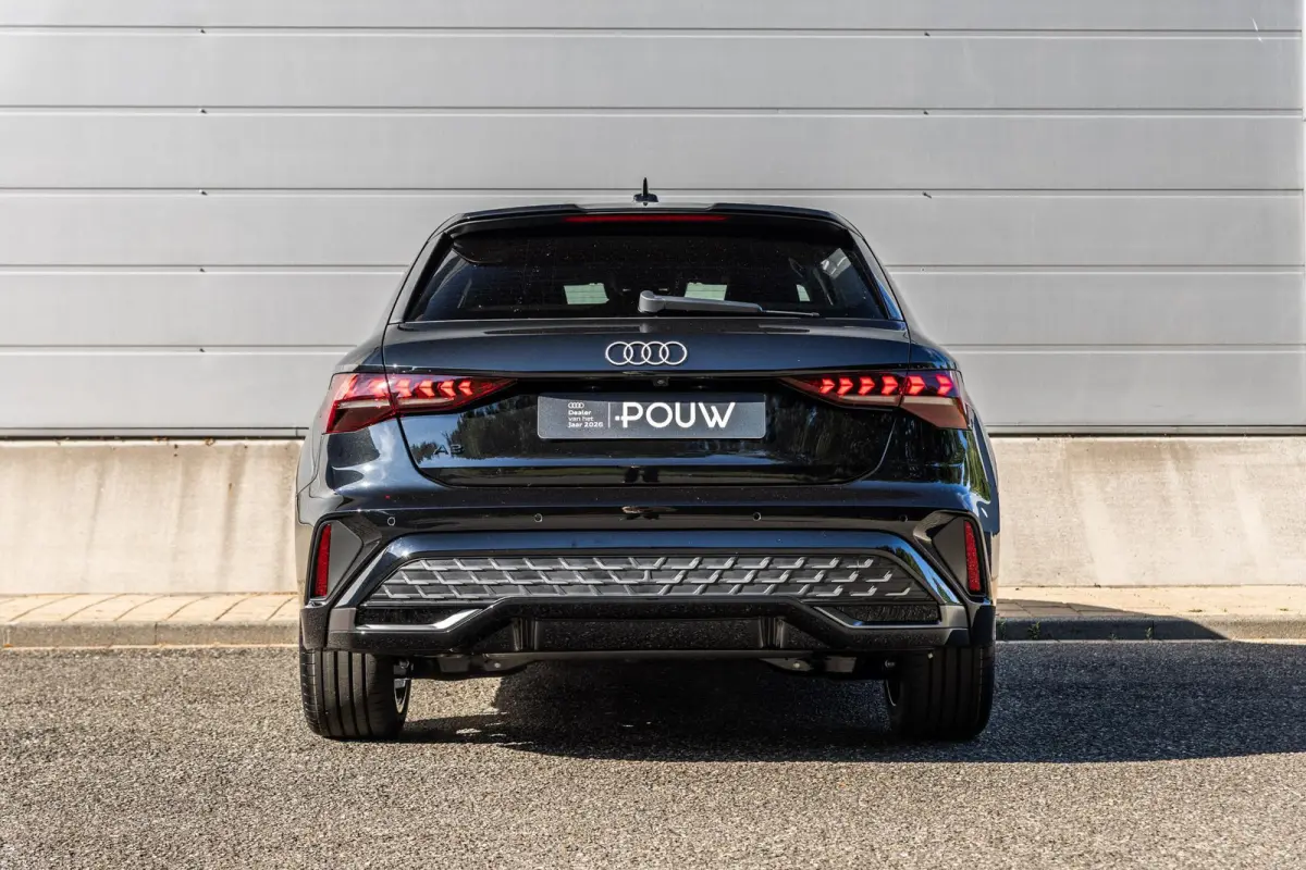 40 TFSI 204pk e S Edition | Assistentie Pakket | 18" Velgen