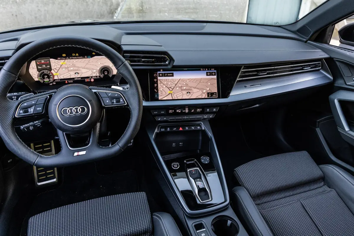 40 TFSI 204pk e S Edition | Assistentie Pakket | 18" Velgen