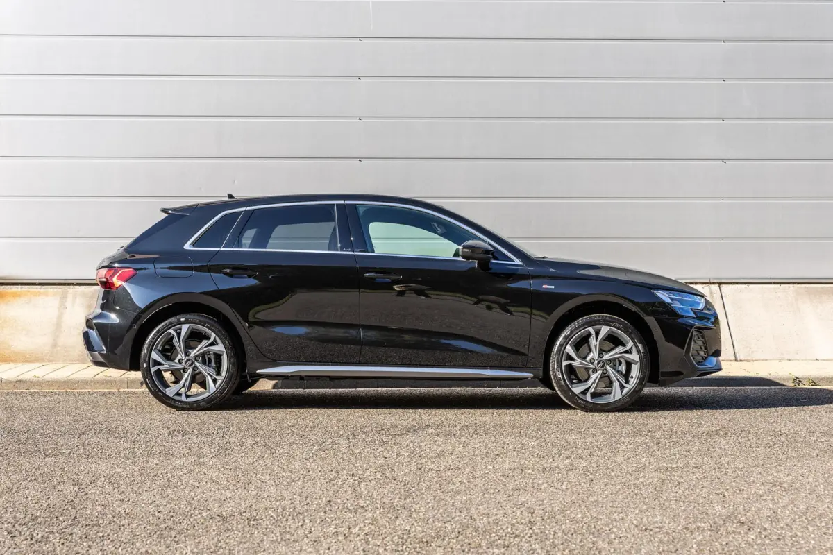 40 TFSI 204pk e S Edition | Assistentie Pakket | 18" Velgen