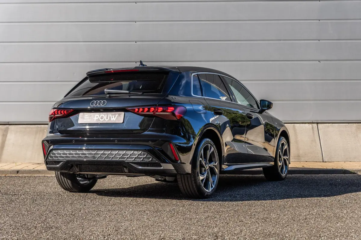 40 TFSI 204pk e S Edition | Assistentie Pakket | 18" Velgen