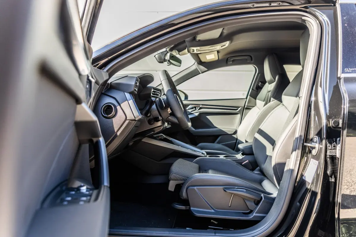 40 TFSI 204pk e S Edition | Assistentie Pakket | 18" Velgen