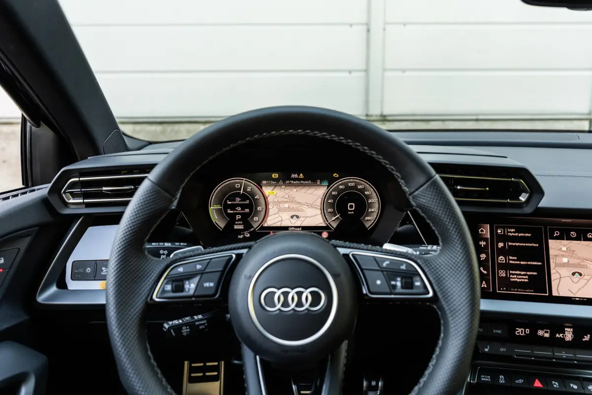 40 TFSI 204pk e S Edition | Assistentie Pakket | 18" Velgen