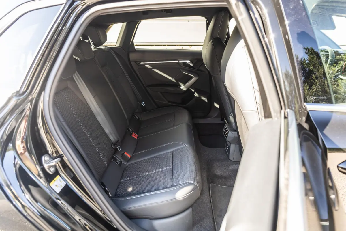 40 TFSI 204pk e S Edition | Assistentie Pakket | 18" Velgen