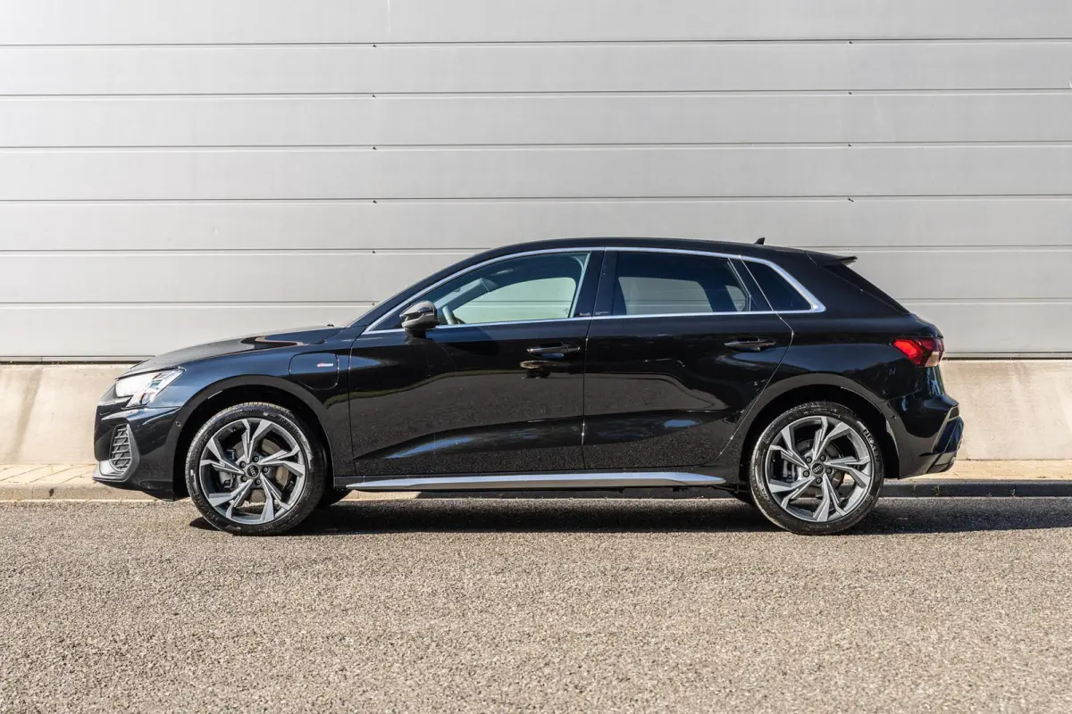40 TFSI 204pk e S Edition | Assistentie Pakket | 18" Velgen