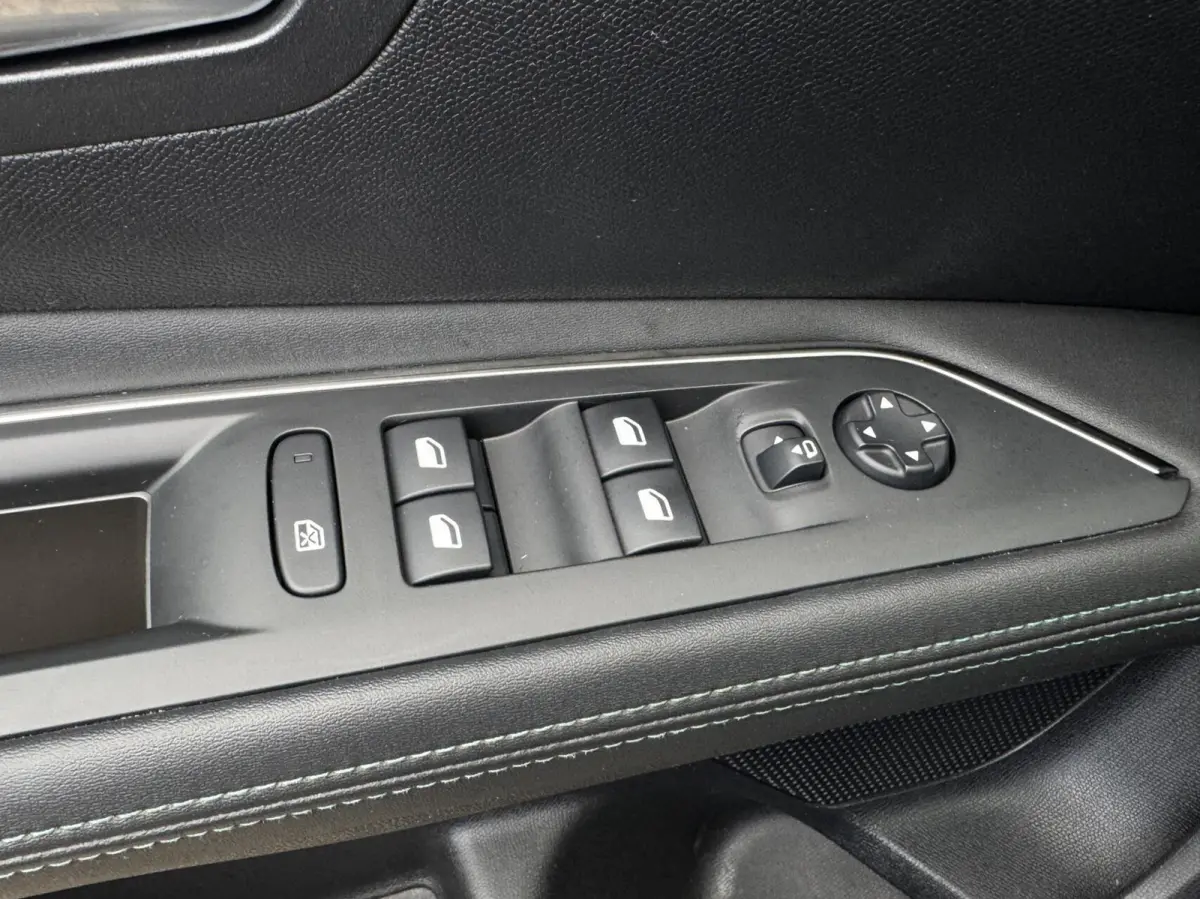 1.6 HYbrid 225 Blue Lease Allure|SOH 90%|Camera|Cruise|Trekhaak|Carplay|