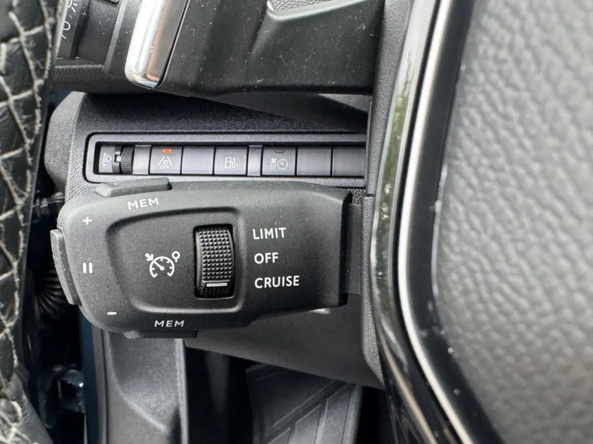 1.6 HYbrid 225 Blue Lease Allure|SOH 90%|Camera|Cruise|Trekhaak|Carplay|