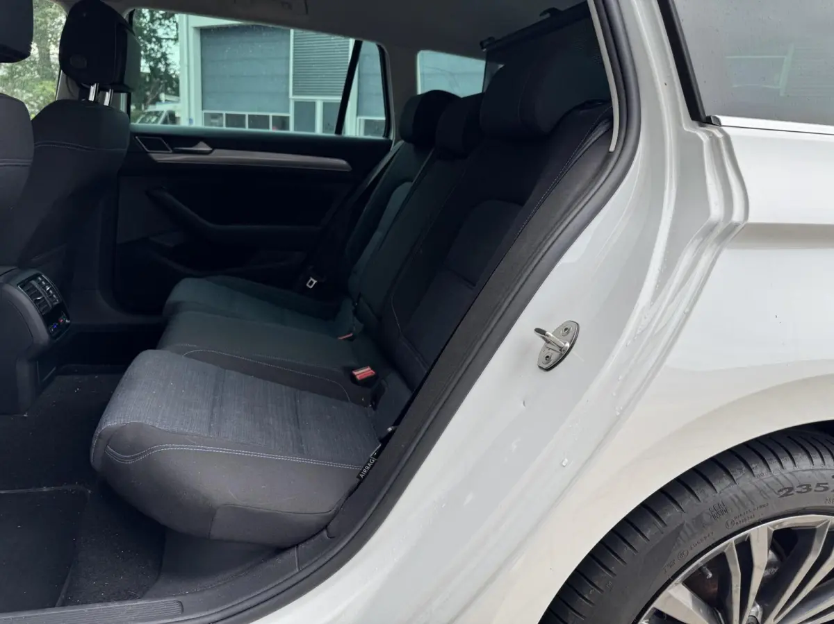 1.4 TSI PHEV GTE Business | Head-Up | LED | CarPlay | Adaptive Cruise | Navigatie | Climate