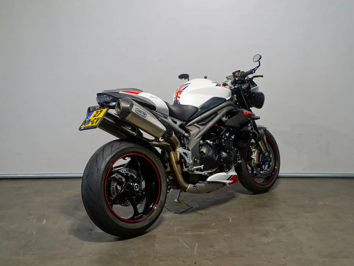 RS